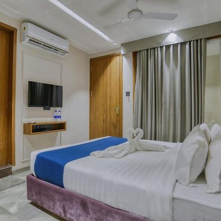 Hotel Pavilion Indore Ngoại thất bức ảnh