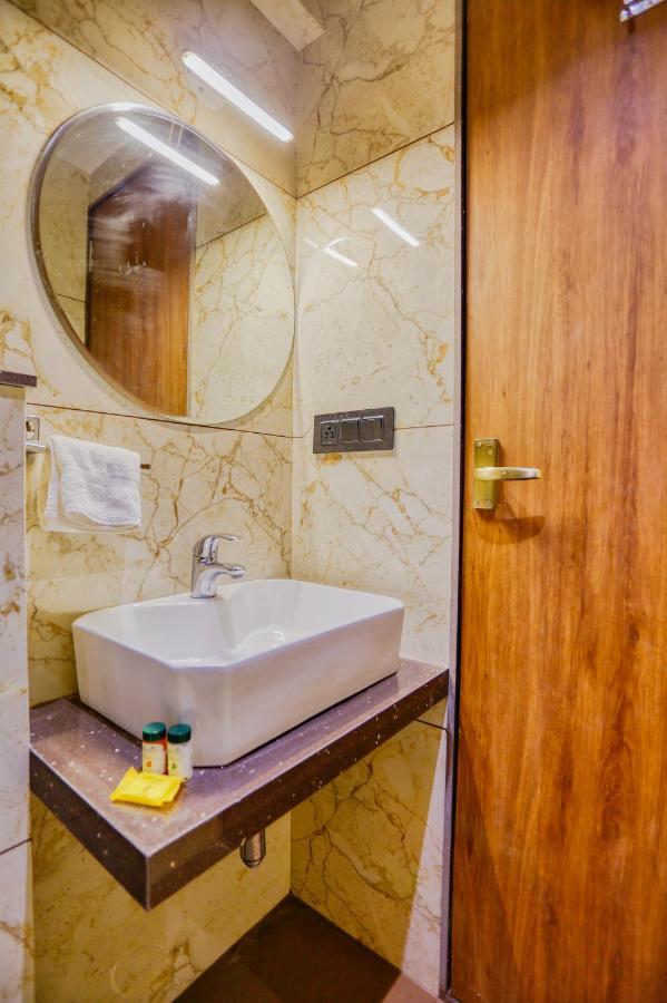 Hotel Pavilion Indore Ngoại thất bức ảnh