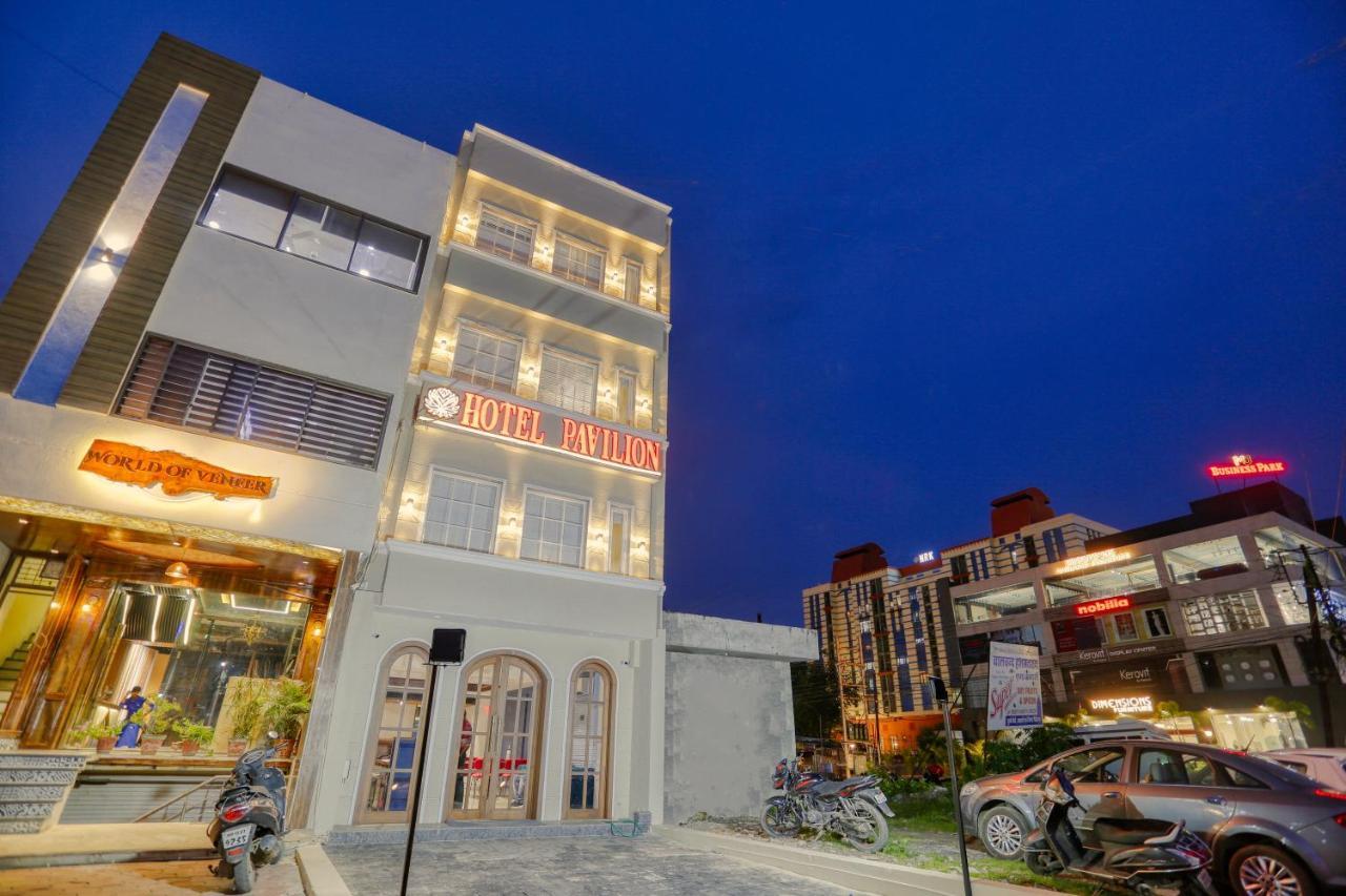 Hotel Pavilion Indore Ngoại thất bức ảnh