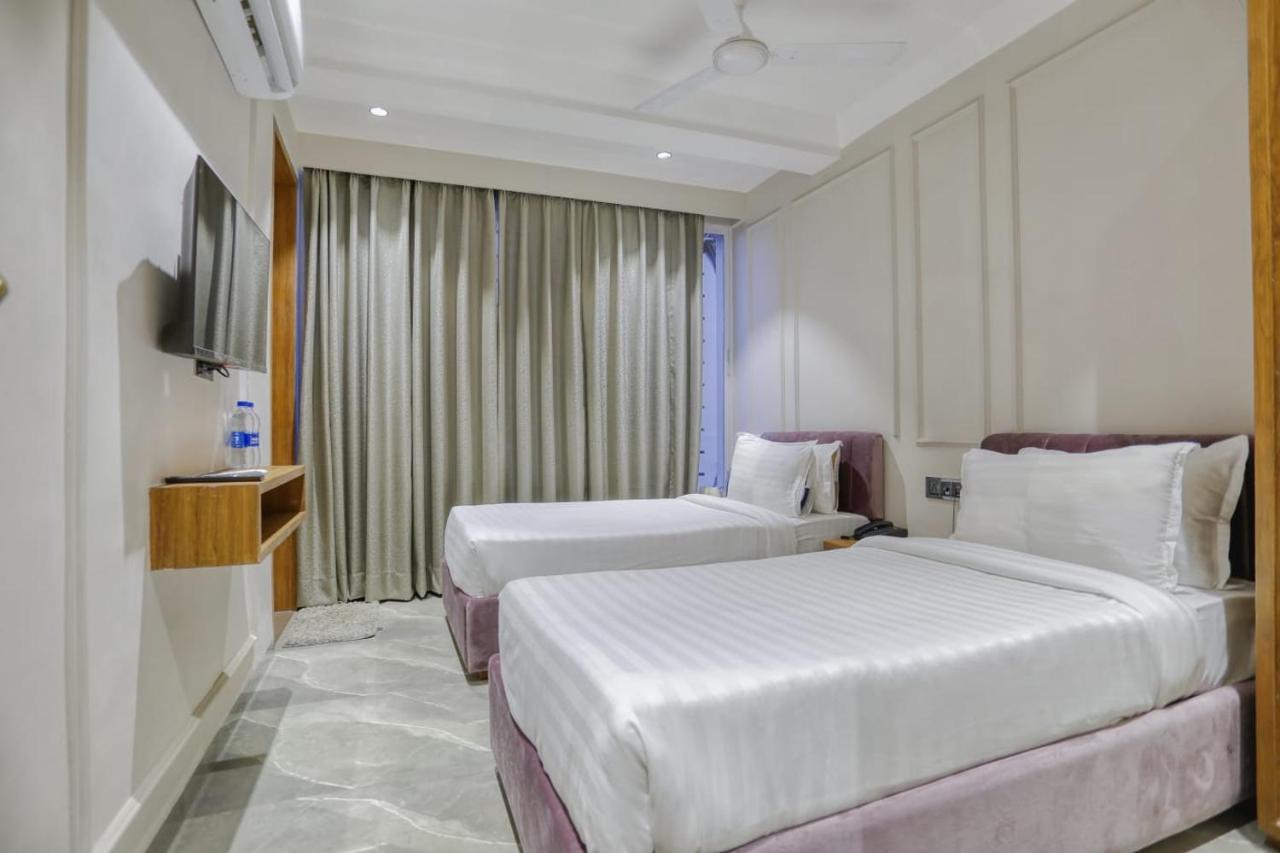 Hotel Pavilion Indore Ngoại thất bức ảnh